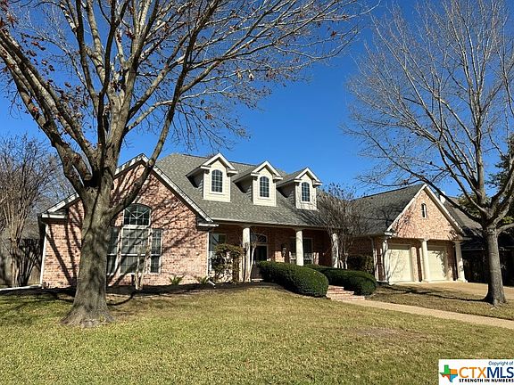 2nd image of 2304 Deerfield Dr