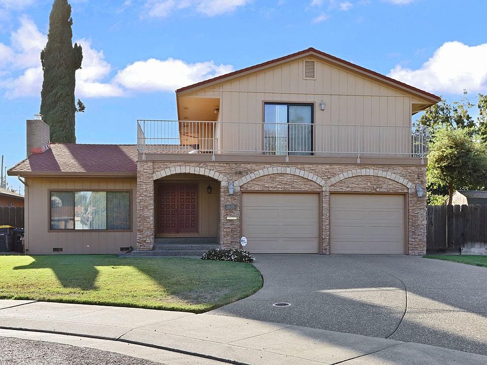 1st image of 2625 Lakeview Dr
