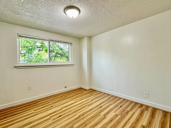 5th image of 6111 8th Ave NW #6111