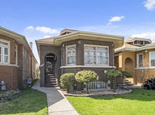 9240 S Elizabeth St, Chicago, IL 60620