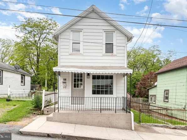 827 S 6th St, Lebanon, PA 17042
