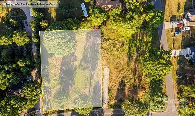 2nd image of 405 Stutts Rd #3