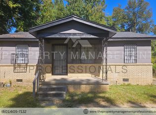 2858 Queensroad Ave, Jackson, MS 39213