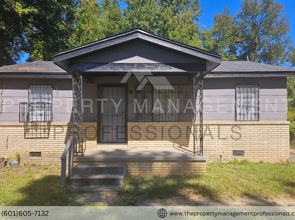 2858 Queensroad Ave, Jackson, MS 39213