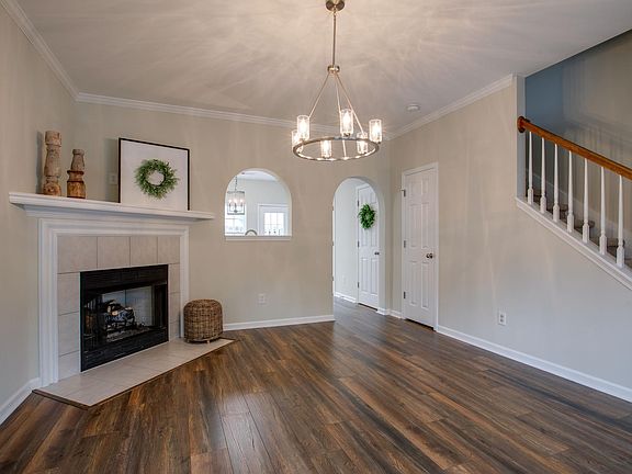 5th image of 1101 Downs Blvd APT 216