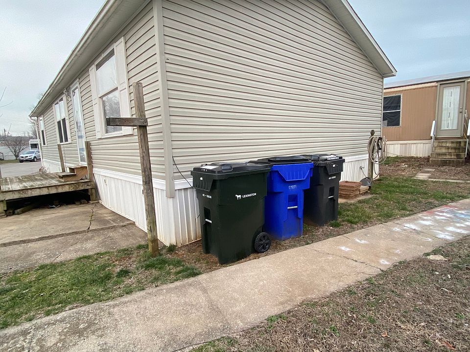 1st image of 319 Cranberry St