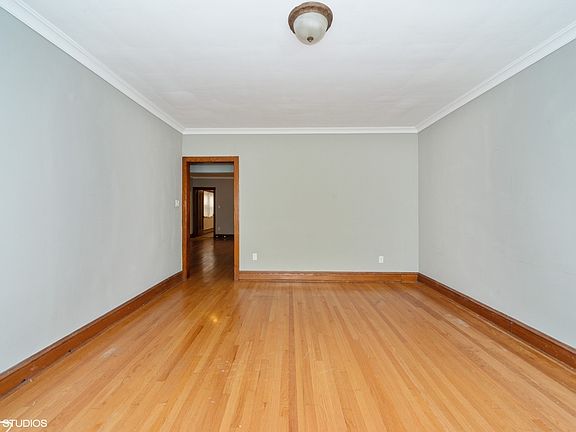 3rd image of 5316 W Pensacola Ave #1