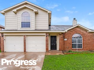 768 Eagle Dr, Saginaw, TX 76131