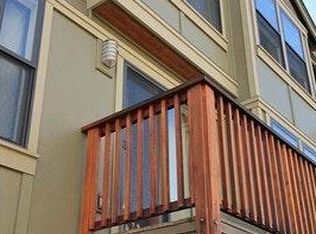 1146 N 93rd St APT B, Seattle, WA 98103