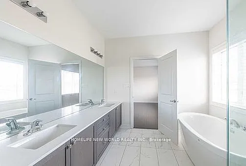 77 Brookfam St — Photo 23
