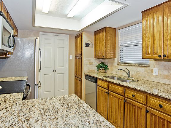 4th image of 5820 Terra Dr