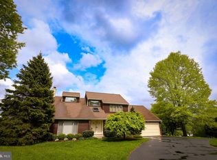 75 Lee Rd, Audubon, PA 19403