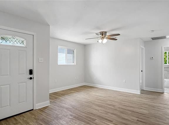 5th image of 1318 S Salcedo St #202