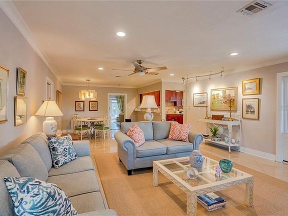 4th image of 803 Ponce De Leon Blvd