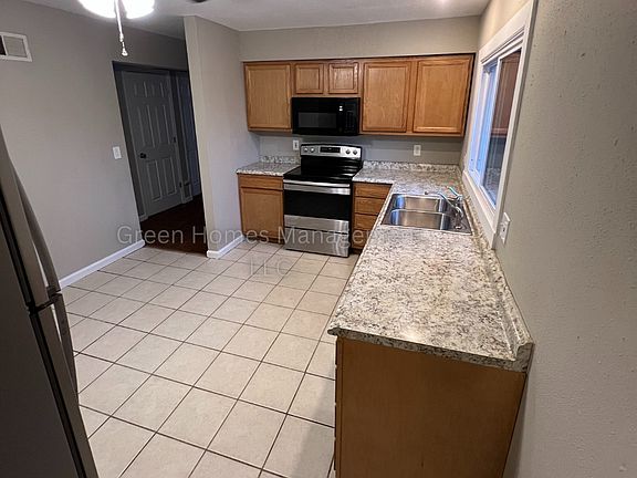 3rd image of 1235 Walker Ave #1