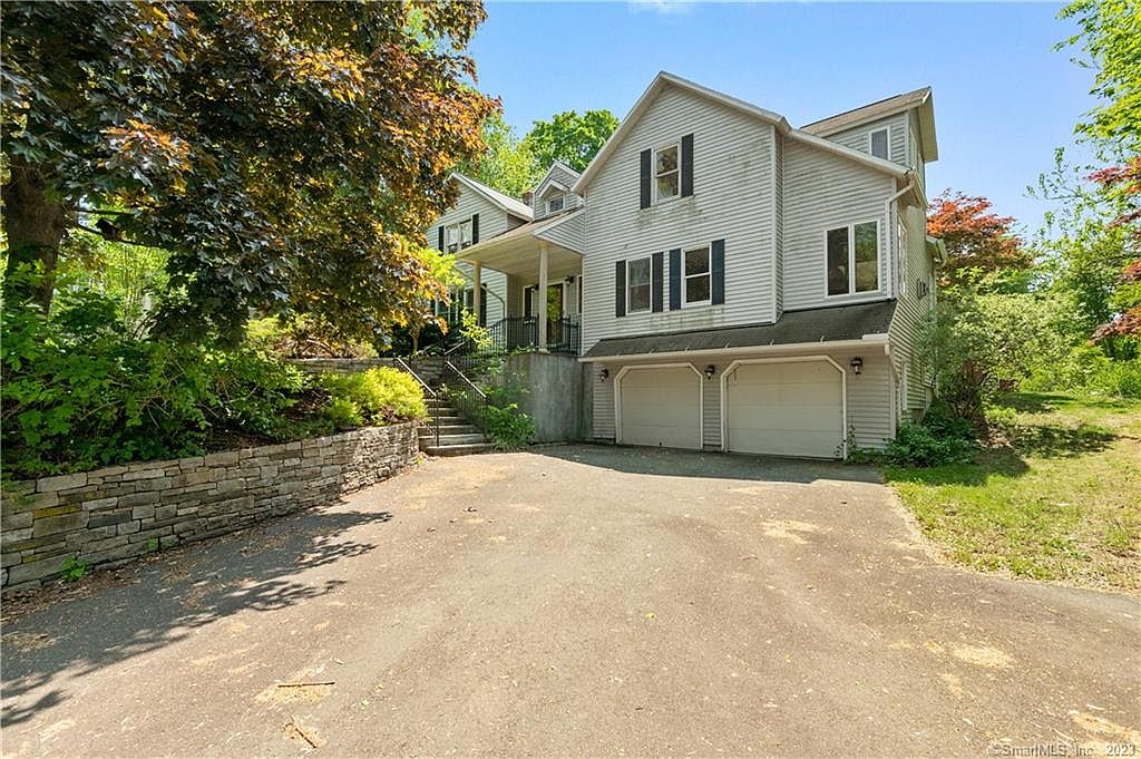 514 W Center St, Plantsville, CT 06479 Zillow