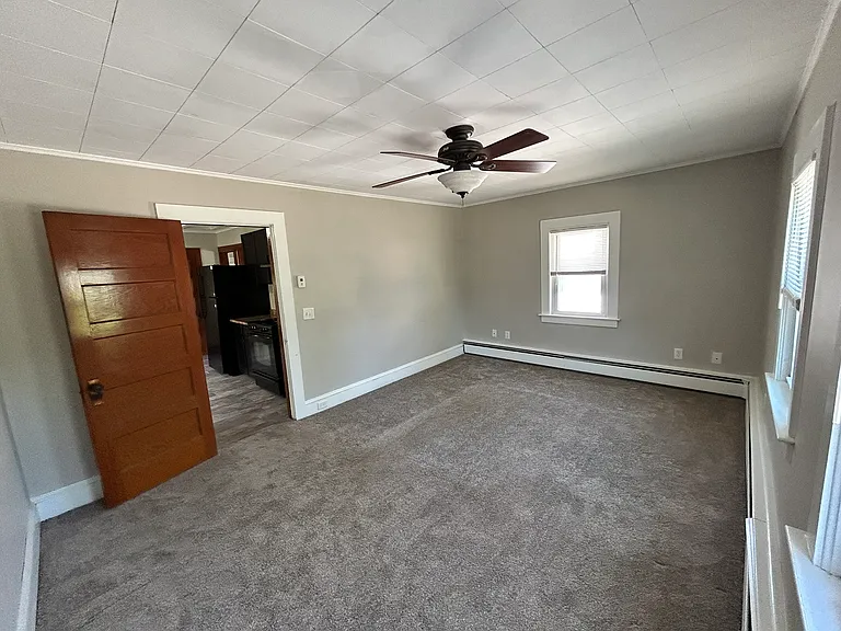 Bright living space in great condition
