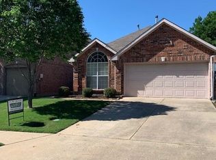 943 Golden Grove Dr, Lewisville, TX 75067