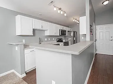 2303 Vicente Ct #312 — Photo 6