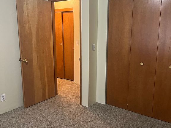 3rd image of 2187 & 2189 Hull Dr #2189
