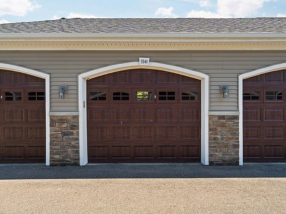 5th image of 5541 Arbor Chase Dr Unit 41