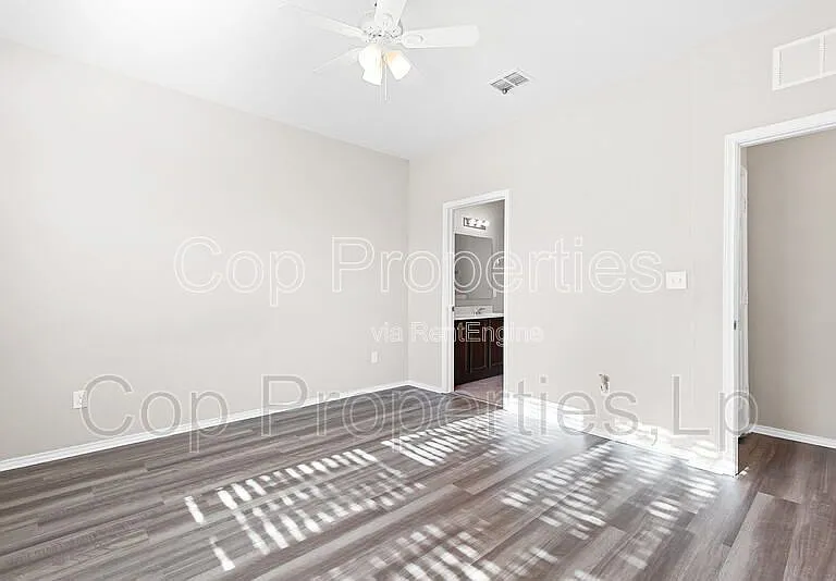3811 Quiet Pne — Photo 21