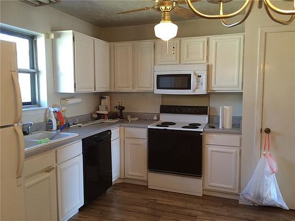 4th image of 731 Bentwood Dr