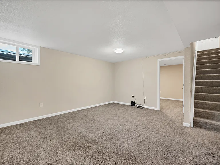 6042 Uno St #B — Photo 6