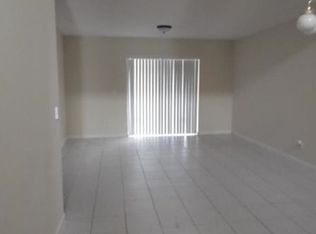 6953 SW 36th Dr, Miramar, FL 33023