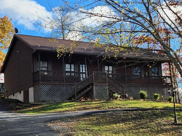 1307 Forester Rd, Clifton Forge, VA 24422