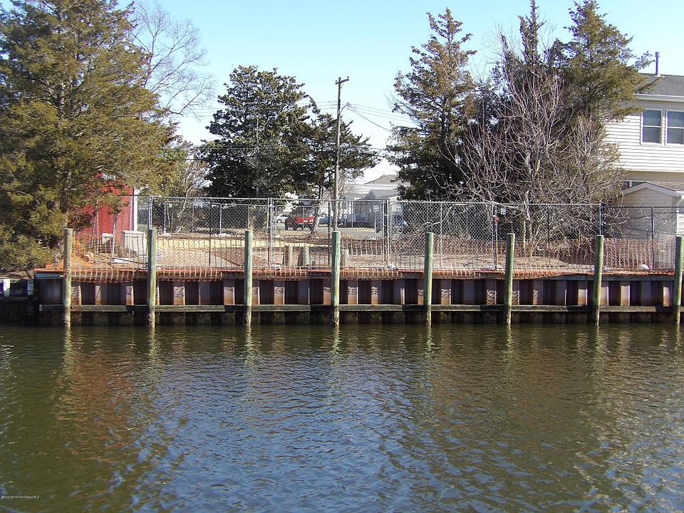 2nd image of 25 Woodhaven Rd