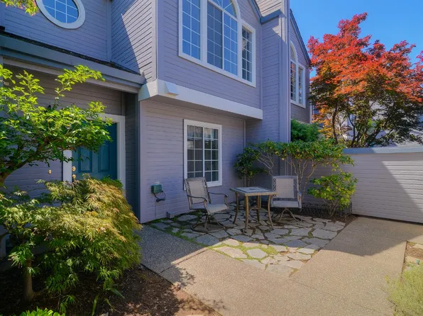 4055 Alex Ln, Carmichael, CA 95608