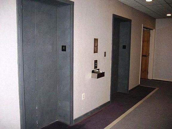 5th image of 215 Brooke Ave APT 303