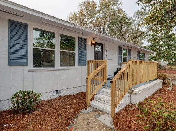 1010 Adelaide Drive, Wilmington, NC 28412