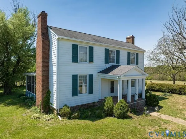 525 Raines Tavern Rd, Farmville, VA 23901