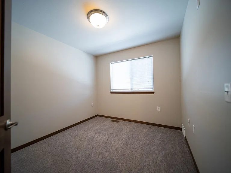 4802 S Hosta Ave — Photo 15