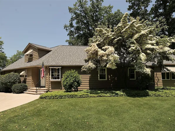 501 Dutch Rd, Fairview, PA 16415
