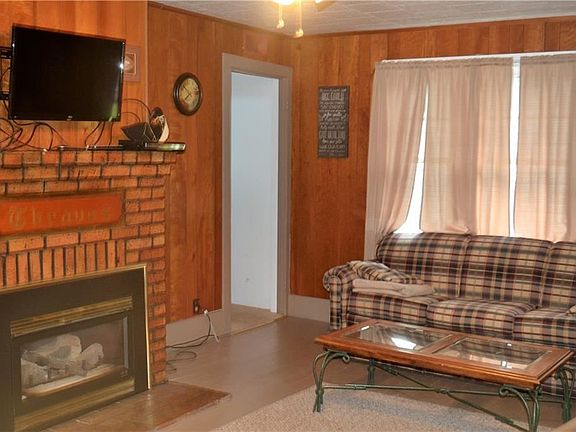 4th image of 8476 Wickham Blvd