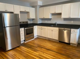 8 Union St #2, Windsor, VT 05089