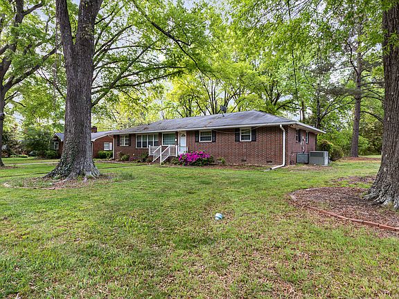 2nd image of 1903 Kirkwood Dr