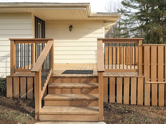 5th image of 1232 Eastview Dr