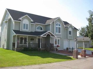 3229 Riverview Dr, Fairbanks, AK 99709