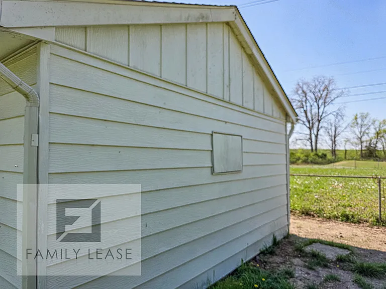 307 Melvin Dr — Photo 29