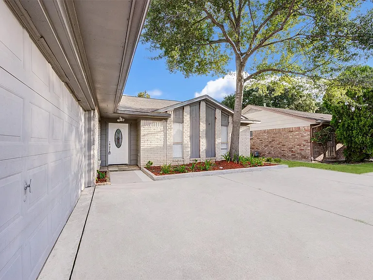 16603 Kieth Harrow Blvd — Photo 6