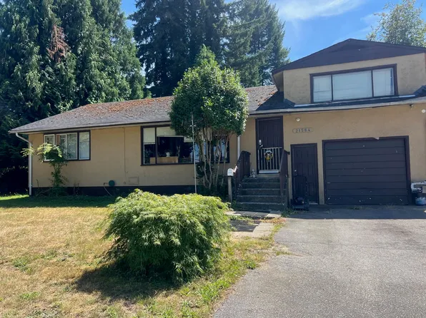 21584 122nd Ave, Maple Ridge, BC V2X 3W6