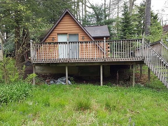 2nd image of 106 Creek View Ln