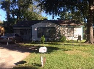 8901 Oak Knoll Ln, Houston, TX 77078