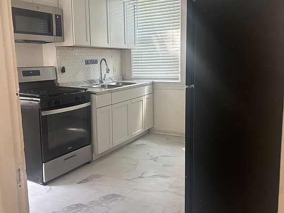 5th image of 5946-5948 Plymouth Ave #2
