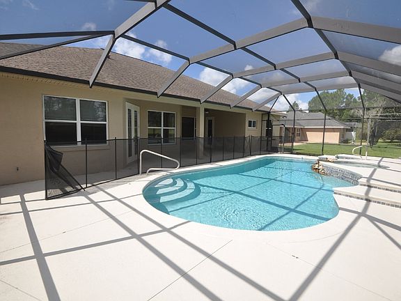 3rd image of 62 Leaver Dr
