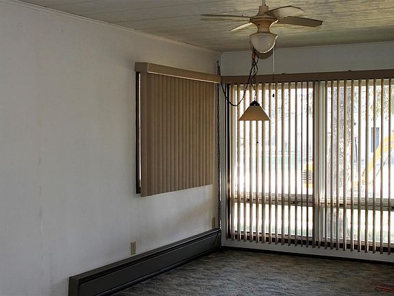 3rd image of 408 S Antelope St